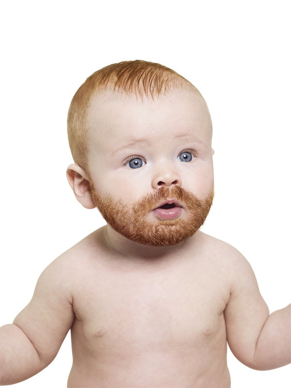 bébés avec barbe rousse et yeux bleus Portrait of Expressive baby
