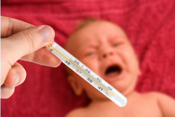 vomis-de-bebe vomis-de-bebe