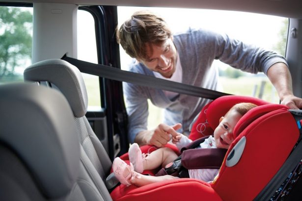 voyager en voiture avec Bébé voyager en voiture avec Bébé