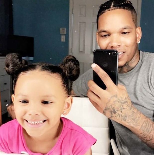 Deux petits chignons - Crédit Photo : Instagram Icemikeloveasia Deux petits chignons - Crédit Photo : Instagram Icemikeloveasia