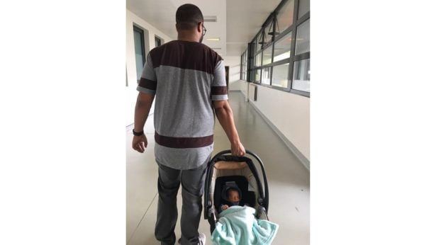 En voyage avec Gabriel ! - portrait de papa déconneur En voyage avec Gabriel ! - portrait de papa déconneur