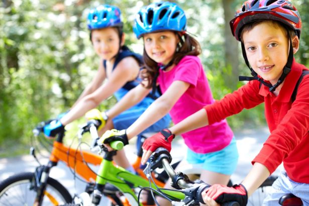 activites-extrascolaires-enfant-velo activites-extrascolaires-enfant-velo