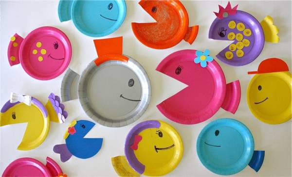 Que faire avec des assiettes en papier et des enfants ?